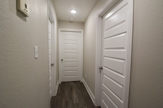 Building Photo - 701 Hereford St