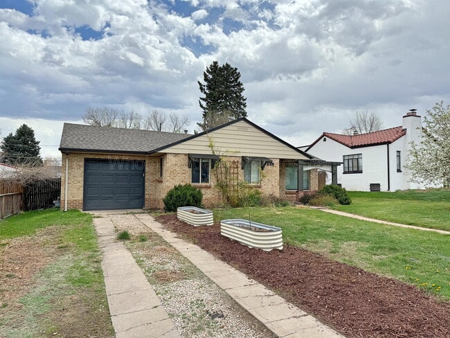 Building Photo - 646 S Canosa Ct