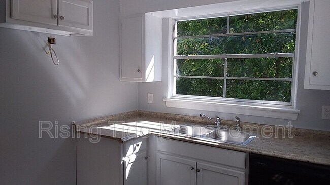 Building Photo - 4404 Avenue M