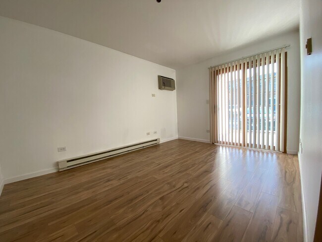 Building Photo - 1372 Cunat Ct