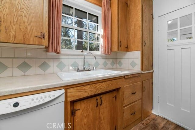 Building Photo - 697 Chipmunk Ln