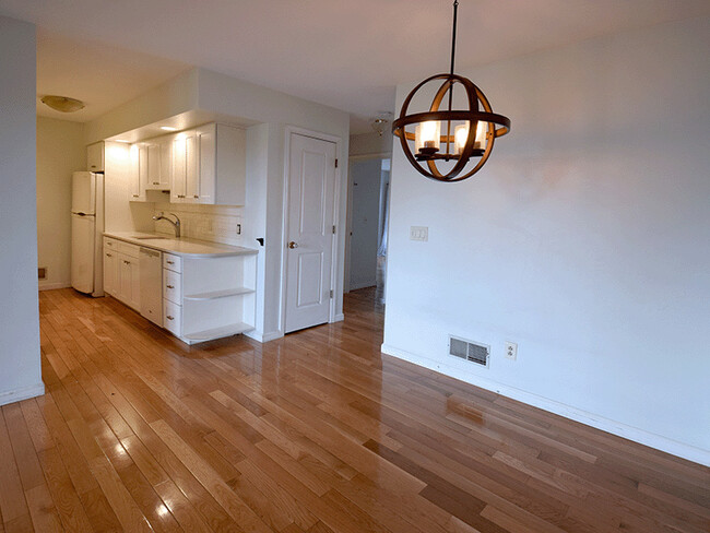 Building Photo - 204 Passaic Ave