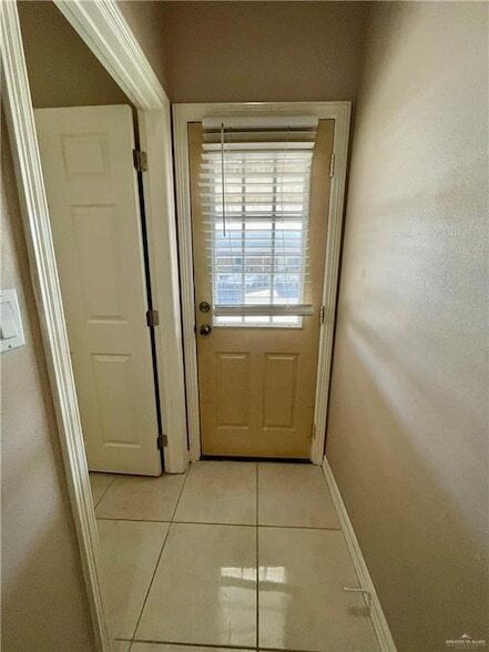 Building Photo - 3120 Regal Dr