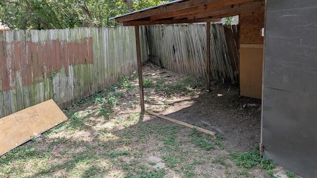 Building Photo - 6105 Ada Ct