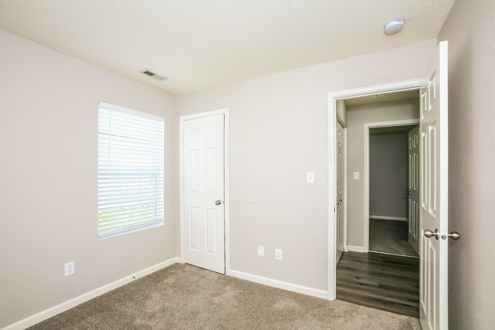 Building Photo - 5614 Sweet River Dr