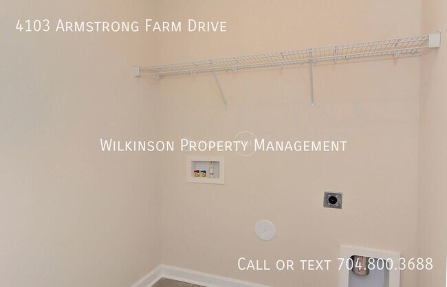 Building Photo - A nice 3 bedrooms and 2 bathrooms energy-e...