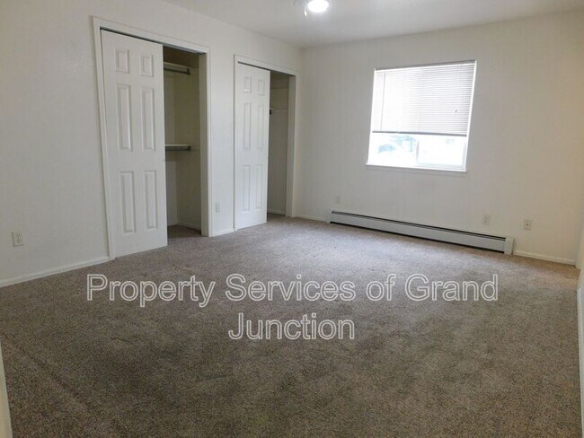 Building Photo - 456 Stepping Stone Ct