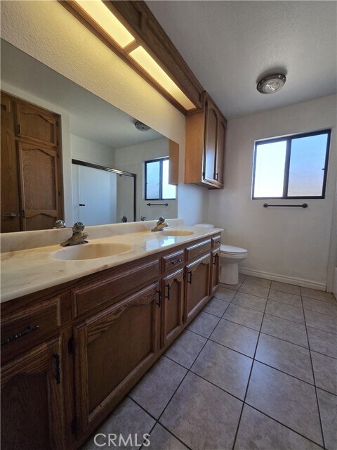 Building Photo - 727 Chardonnay Pl