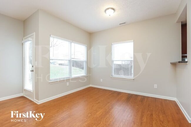 Building Photo - 2304 Haskell Dr