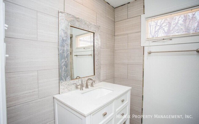 Building Photo - 6309 Nashville Dr