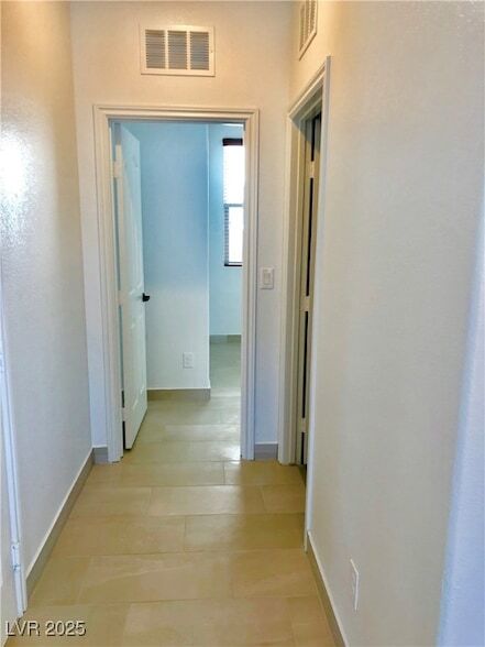 Building Photo - 9185 Valtonar Ave