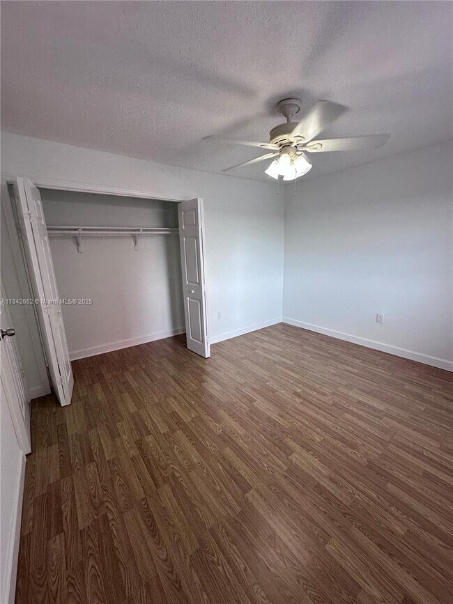 Building Photo - 6090 W Flagler St