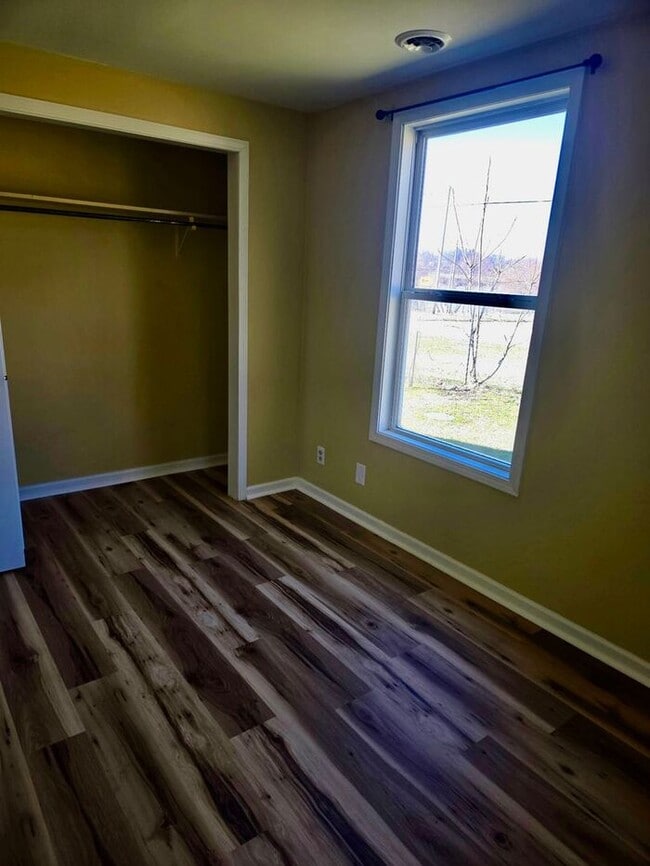 Building Photo - 2 bedroom home in Berrien Springs