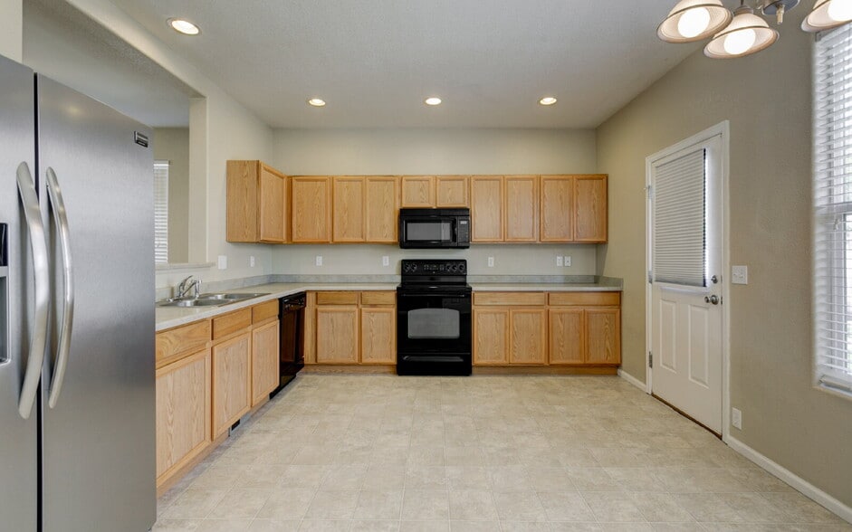 Building Photo - 2850 Tumblewood Grove