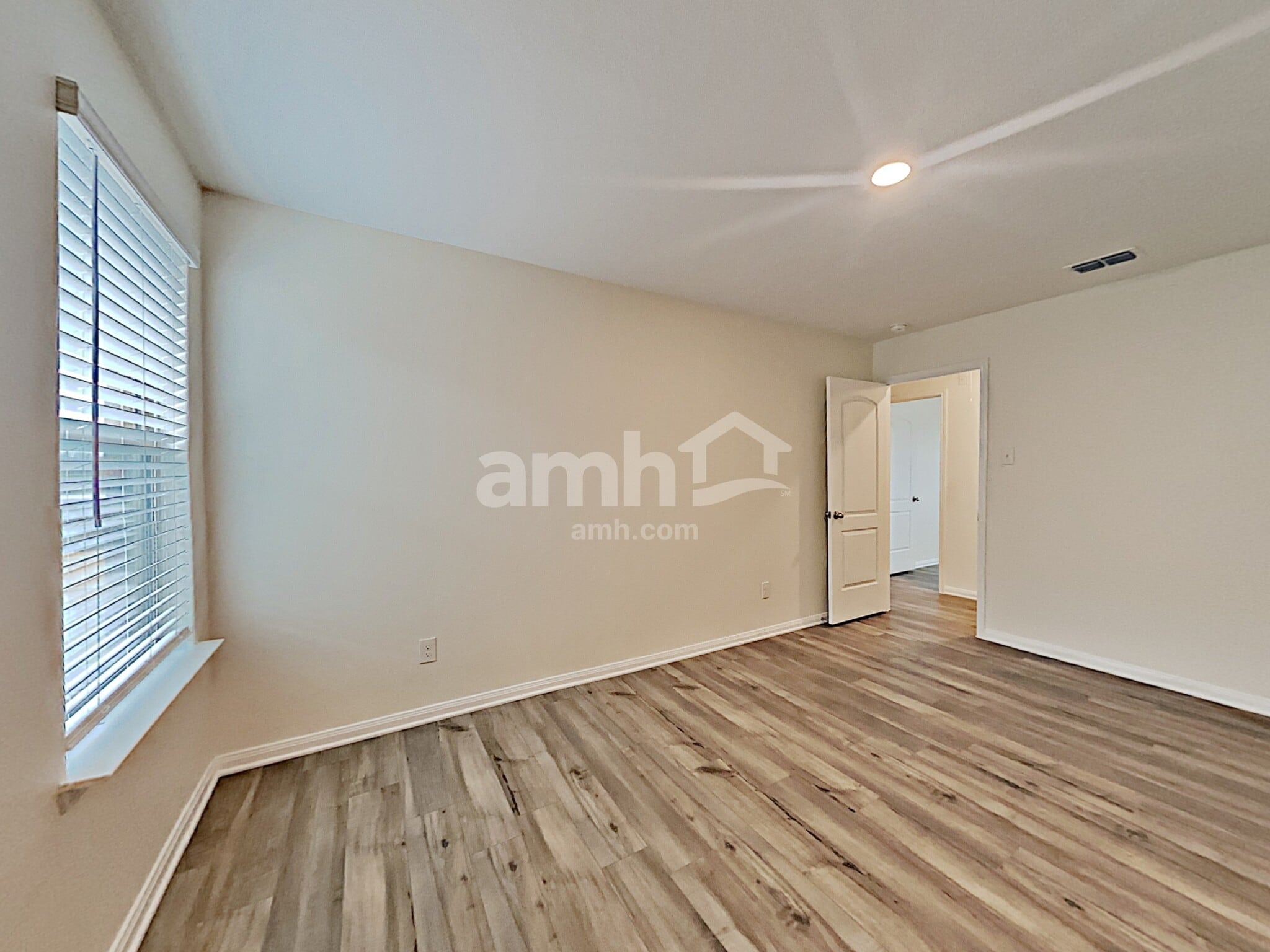 Building Photo - 3137 Bowen St