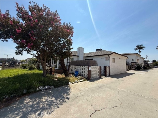 Building Photo - 329 N Montebello Blvd