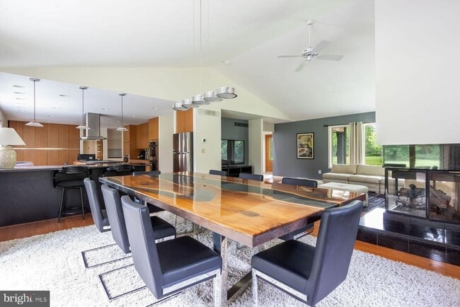 Building Photo - 125 Edison Furlong Rd