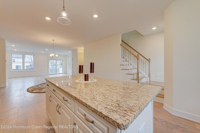 Building Photo - 8 Raritan Ave