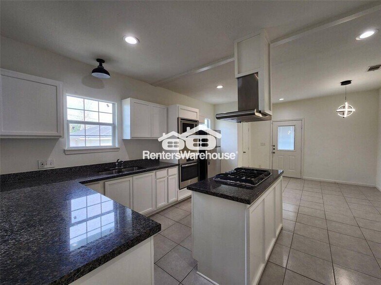 Building Photo - 1105 Erin St