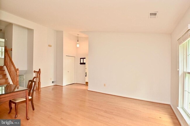 Building Photo - 10048 Wood Sorrels Ln