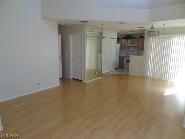 Building Photo - 1029 Allure Dr