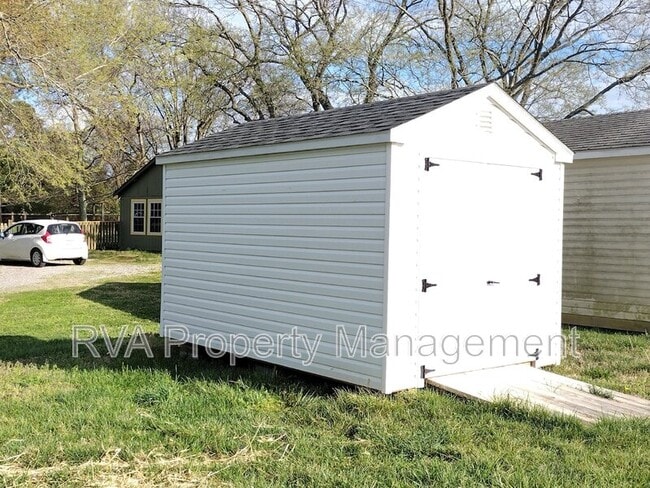 Building Photo - 6105 Varina Point Ln