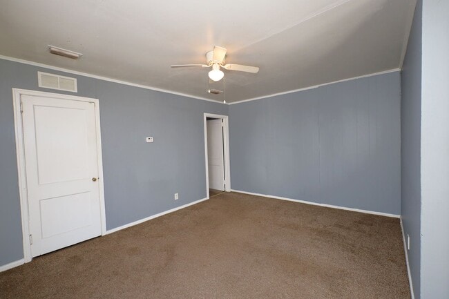 Building Photo - 1716 Charlton St