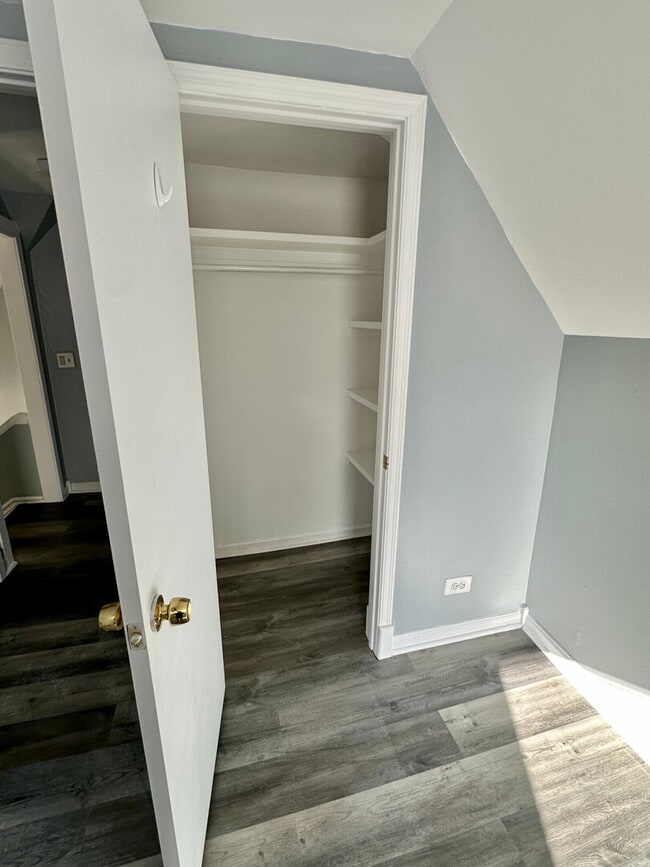 Building Photo - 1501 W Highland Ave