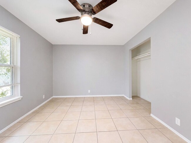 Building Photo - 4614 Gurley Ave
