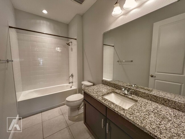 Building Photo - Luxurious 5-Bedroom Executive Rental with ...