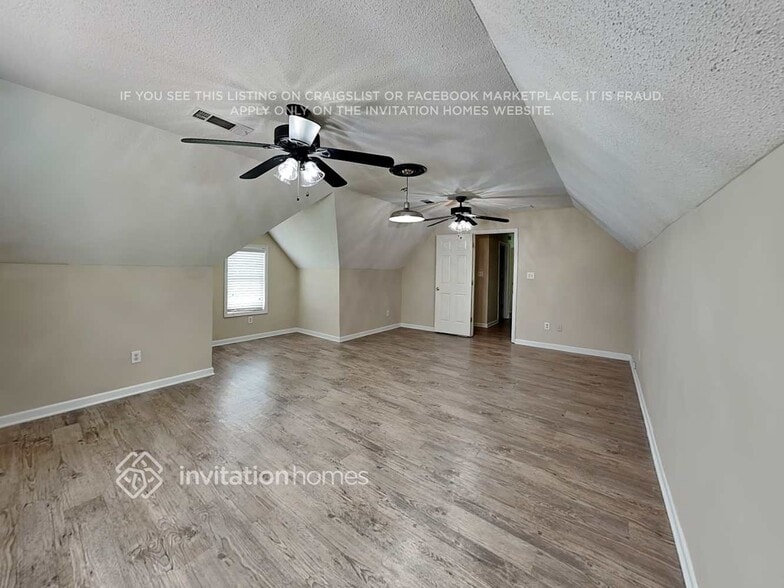 Building Photo - 100 Rocky Creek Ct