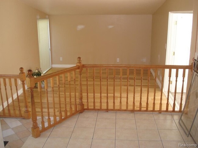 Building Photo - 8783 Lozen Dr
