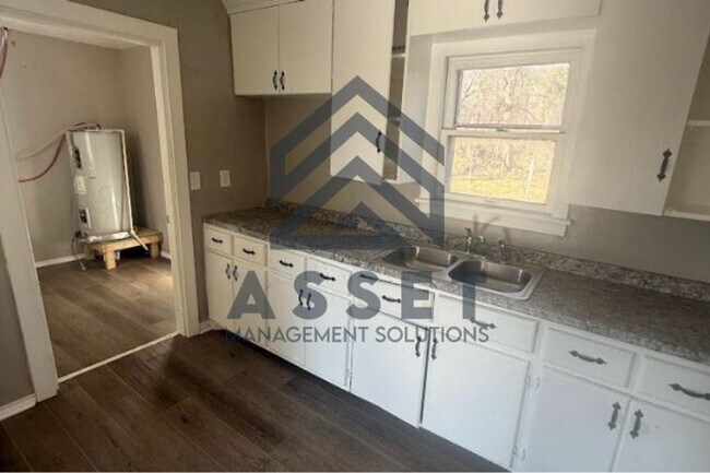 Building Photo - 2 Bedroom Home Available for Lease & Rent to Own!