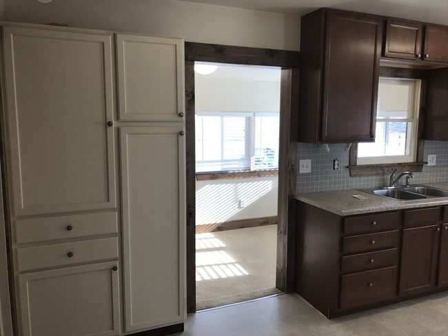Building Photo - Charming remodeled 1 bedroom home in Windsor