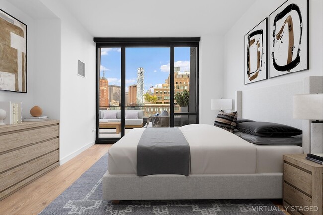 Building Photo - 111 Varick St