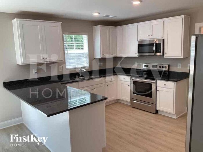 Building Photo - 2053 Samantha Dr