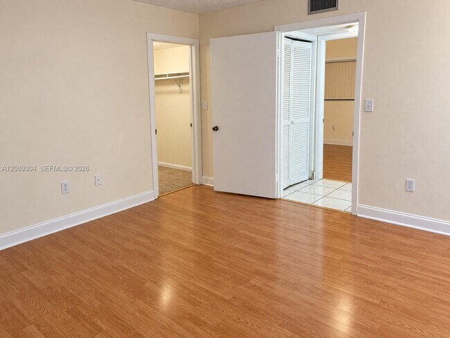 Building Photo - 8760 SW 133rd Avenue Rd