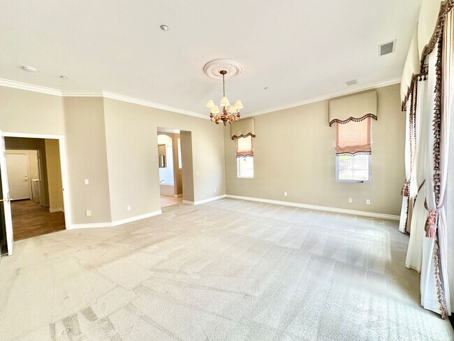 Building Photo - Beautiful Single-Level Custom Home with Serene Backyard Space in the Lovely Peppertree Park Commu...
