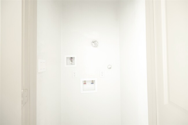 Building Photo - 113 Bolden St