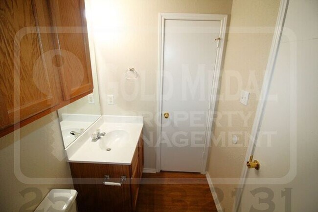 Building Photo - 1708 Spring Rose Cir