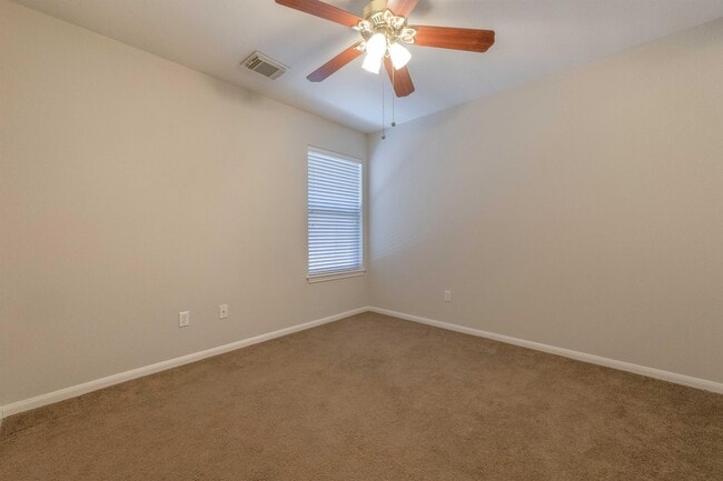 Building Photo - 5601 Lomita Verde Cir