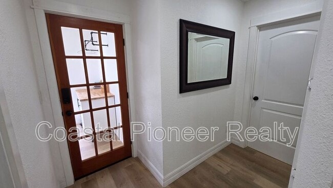 Building Photo - 5420 29th Ave S