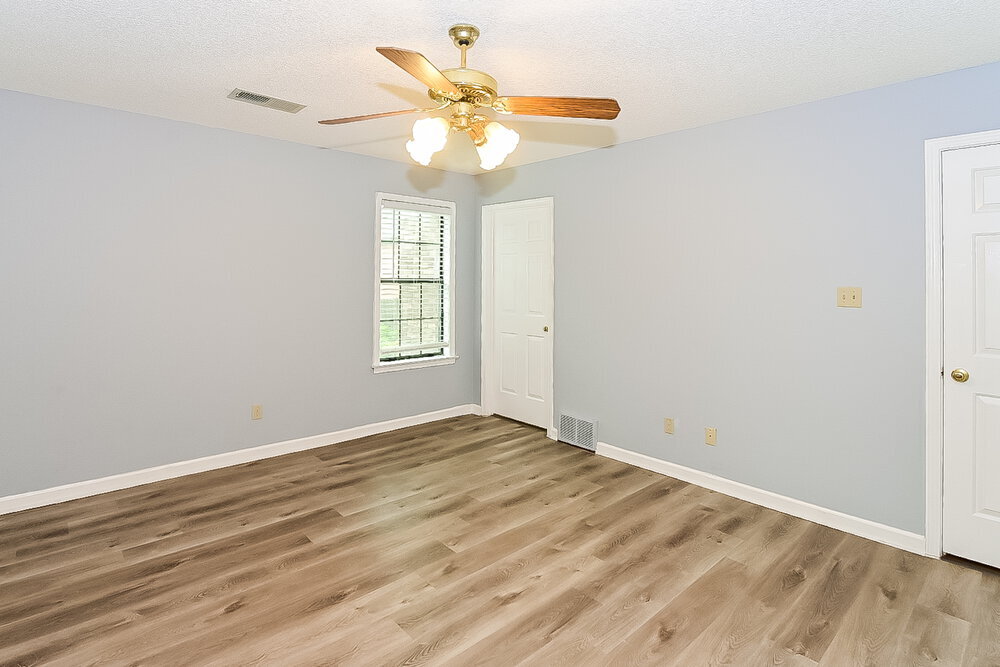 Building Photo - 6744 Blue Spruce Dr