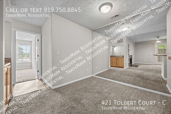 Building Photo - 421 Tolbert Ct