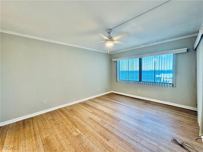 Building Photo - 2711 First St