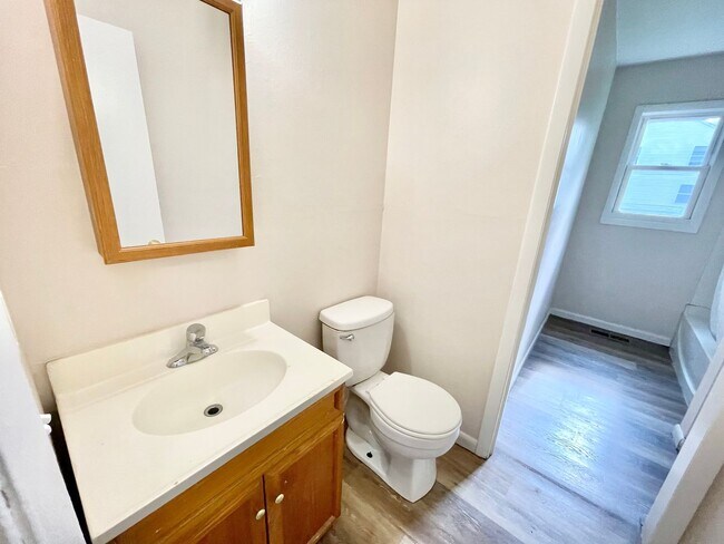 Building Photo - 3 Bedroom Ranch Home