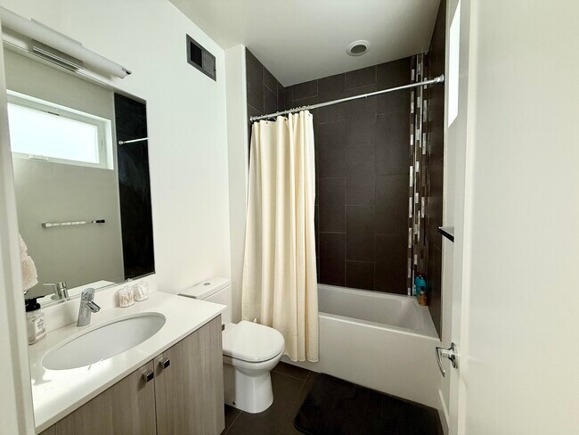 Building Photo - 4463 Tennyson St