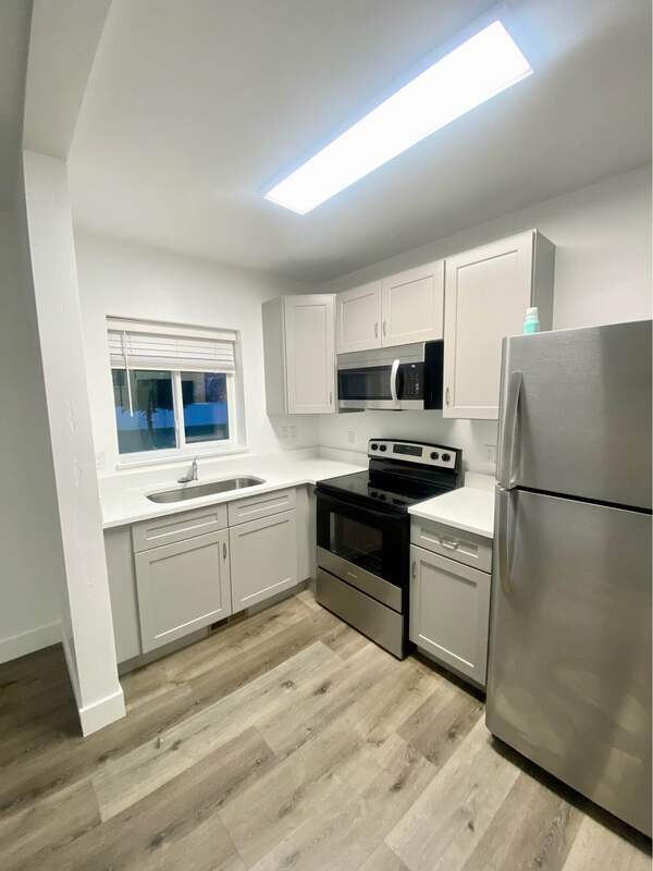 Building Photo - 295 E 800 S