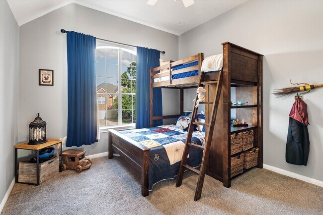 Building Photo - 8719 Silver Lure Dr