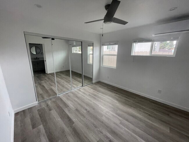 Building Photo - 1077 Connecticut St